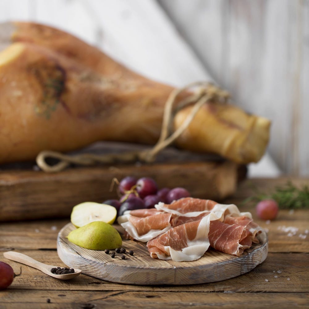 Jambon de Parme AOP avec os